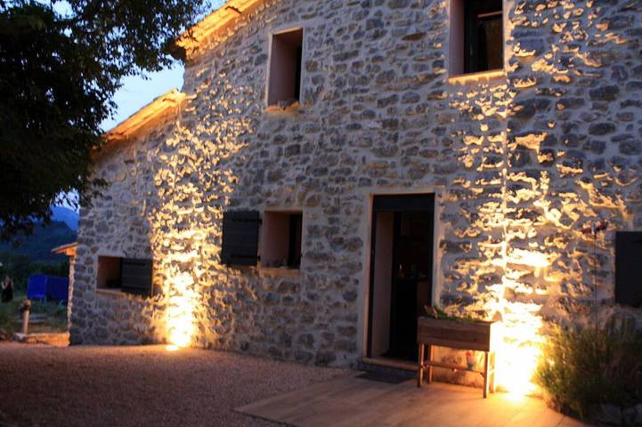 Maison de vacances pour 7 personnes, avec Jacuzzi et Terrasse ainsi que Jardin et Piscine