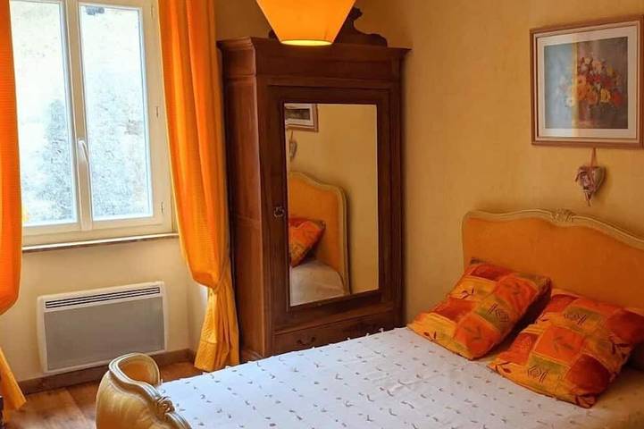 Location de vacances pour 6 personnes, animaux acceptés à Capdrot - 3