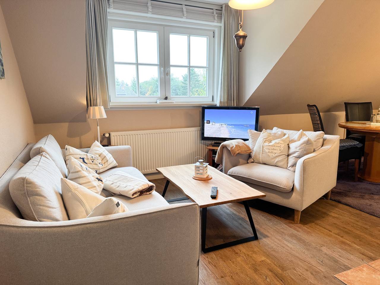 Ganze Ferienwohnung, Haus Heike Whg. Og in Utersum, Föhr