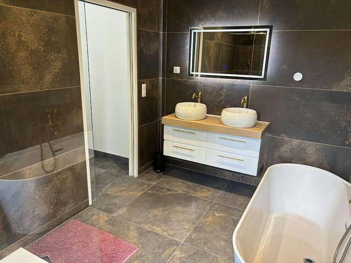 Location de vacances pour 12 personnes, avec piscine et jardin à Palaja - 2