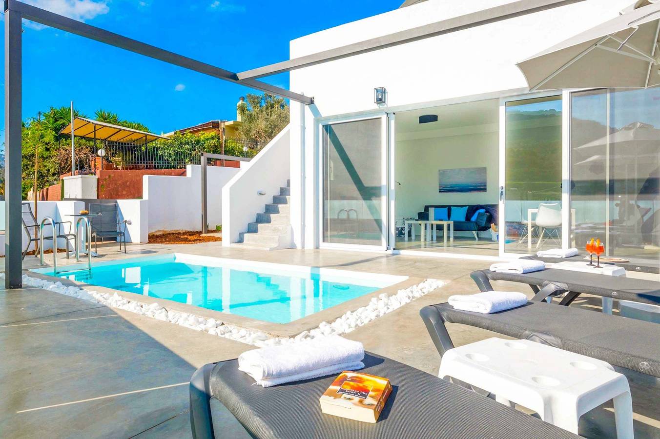 Villa für 4 Personen mit Terrasse in Agia Pelagia, Achlada