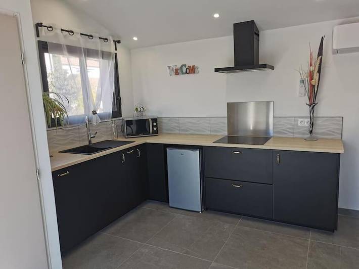 Gîte pour 2 personnes, avec piscine et terrasse à Bellegarde - 4