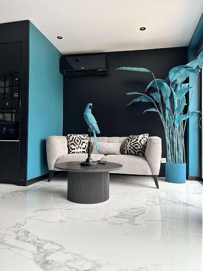 Gîte pour 2 personnes, avec jardin ainsi que jacuzzi et terrasse à Roche-la-Molière - 3