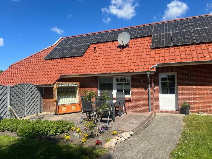 Ferienwohnung für 4 Personen, mit Terrasse und Garten sowie Ausblick