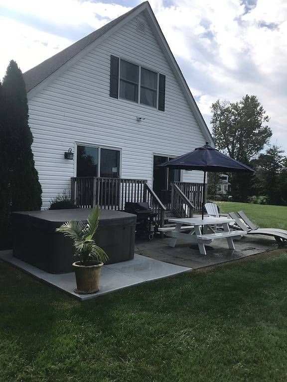 Bed and breakfasts for 4 people, with garden and hot tub in Maryland