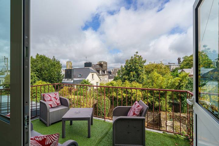 Ferienhaus für 10 Personen, mit Balkon und Garten in Brest