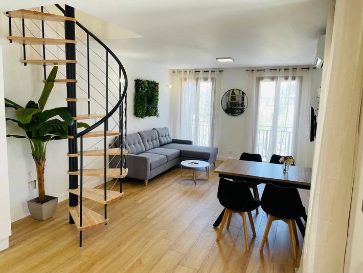 Gîte pour 9 personnes, avec terrasse et vue à Les Mées - 3