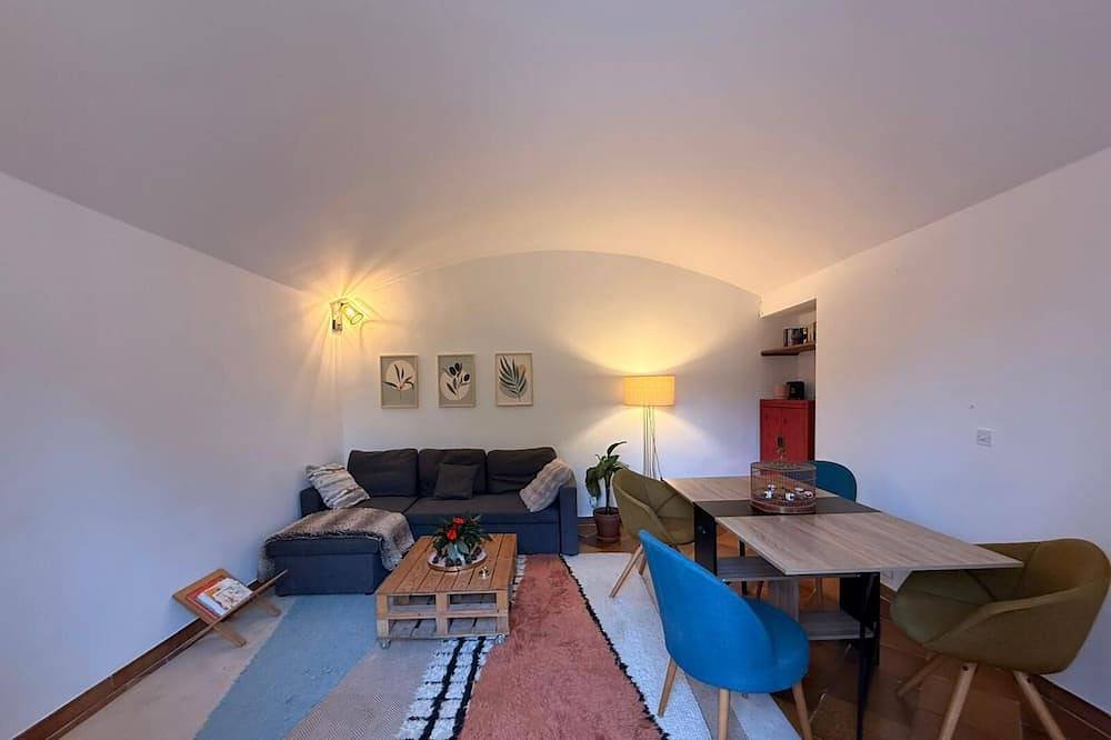 Appartement entier, Appartement premium au bord de l’Essonne : escapade élégante et calme absolu. in Villabé, Essonne