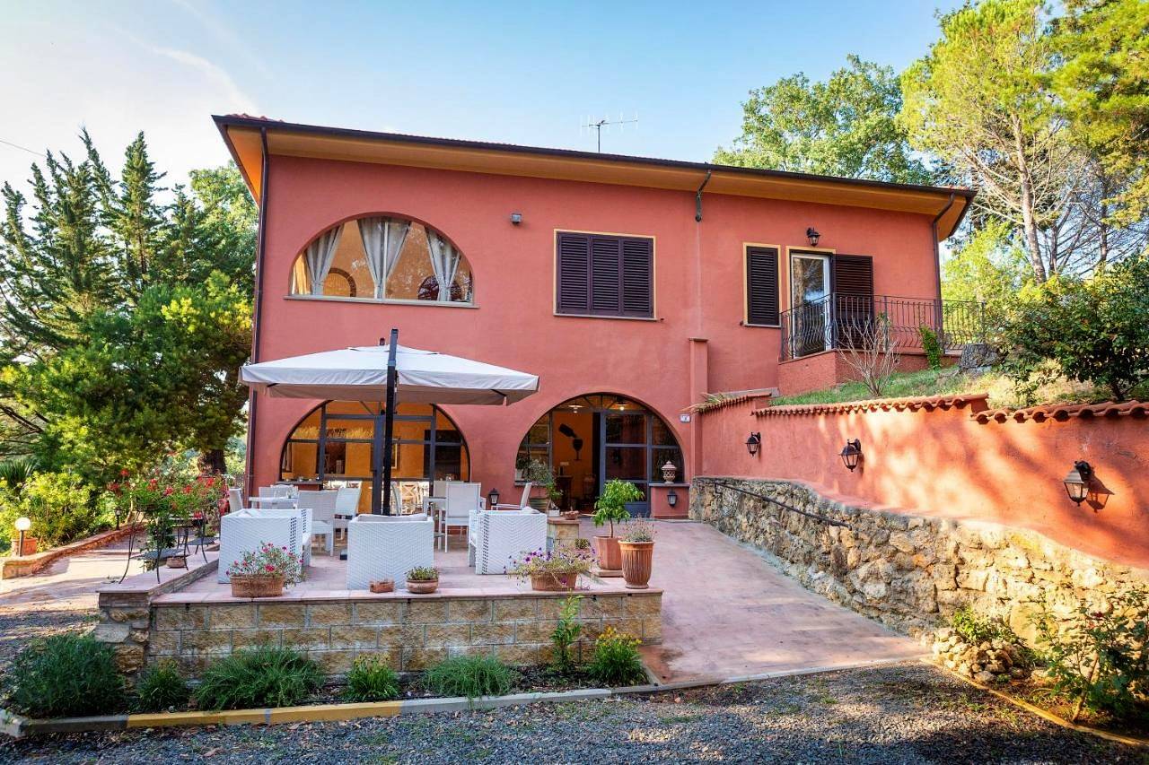 Podere San Filippo B&B-Apartment-Pet Friendly-Bike Friendly in Bibbona, Costa degli Etruschi