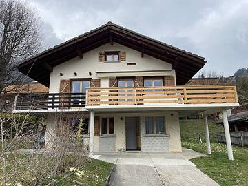 Gîte pour 5 personnes, avec jardin à Château-d' Œx