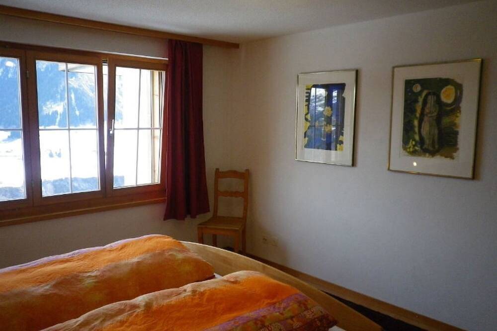 Ganze Wohnung, Ferienwohnung in Luven, Alpenarena