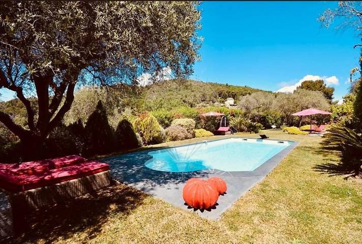 Maison d’hôte pour 2 personnes, avec piscine et jardin ainsi que bassin pour enfant et jacuzzi dans les Alpes maritimes - 4