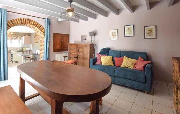 Location de vacances pour 5 personnes, avec jacuzzi et jardin, animaux acceptés à La Chapelle-Urée - 4