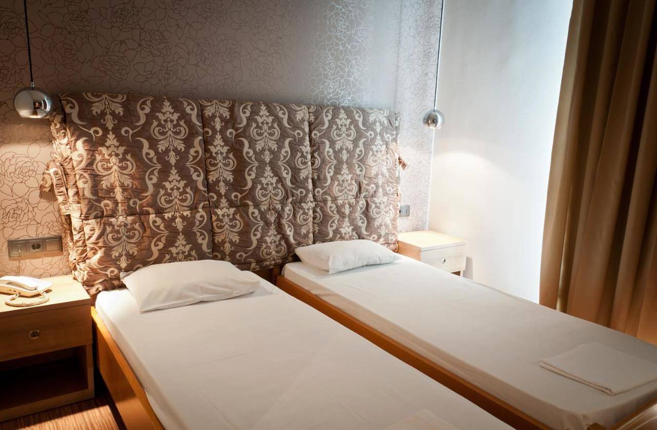 Double or Twin Room in Serrès, Région de Serres