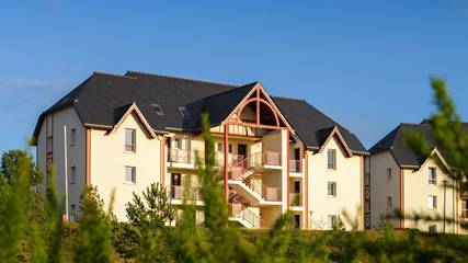 Cottage pour 6 personnes, avec piscine et balcon/terrasse, animaux acceptés dans Golf Club des Sables d'Or