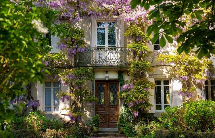 Location de vacances pour 6 personnes, avec piscine et jardin à Lempaut