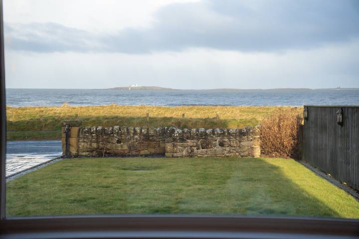 Cottage for 6 people, with garden, with pets in Seahouses