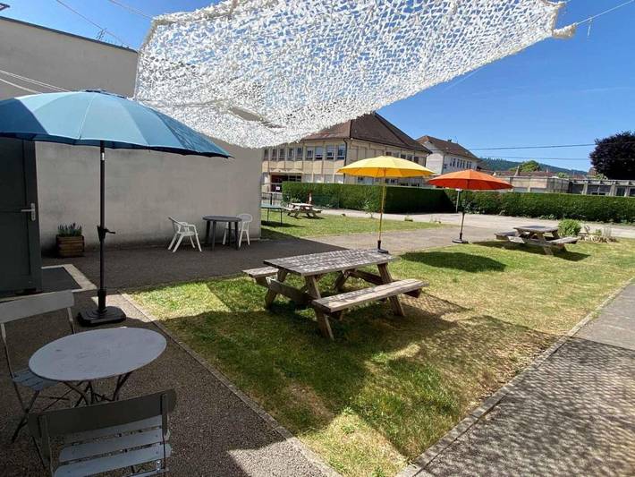 Location de vacances, avec Terrasse et Jardin à Pontarlier - 3
