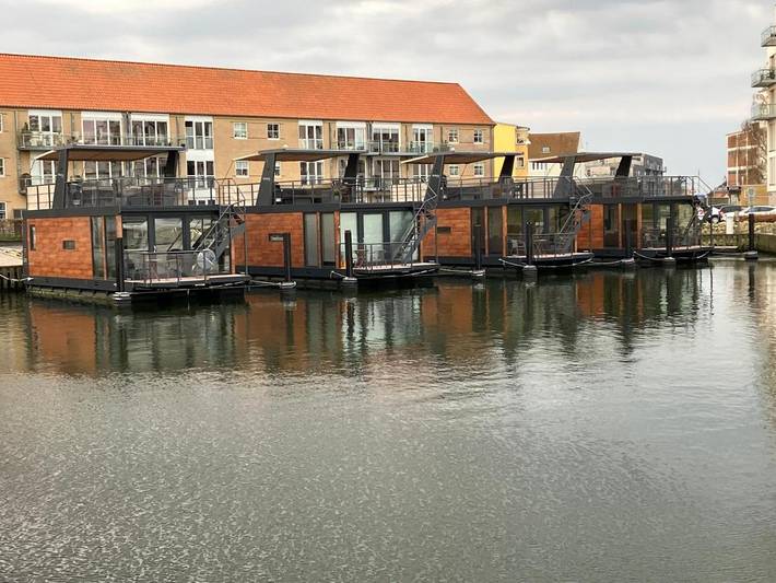 Boot für 6 Personen, mit Terrasse und Ausblick in Lolland-Falster