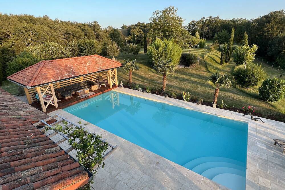Peaceful and private 2- bed Gite with Pool in Boulogne-sur-Gesse, Haute-Garonne