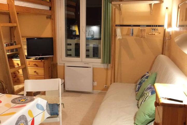Appartement entier, ~Les pieds dans l'eau~vue sur mer~accès direct plage/spa à 20m~@ in Donville-les-Bains, Côte de la Déroute