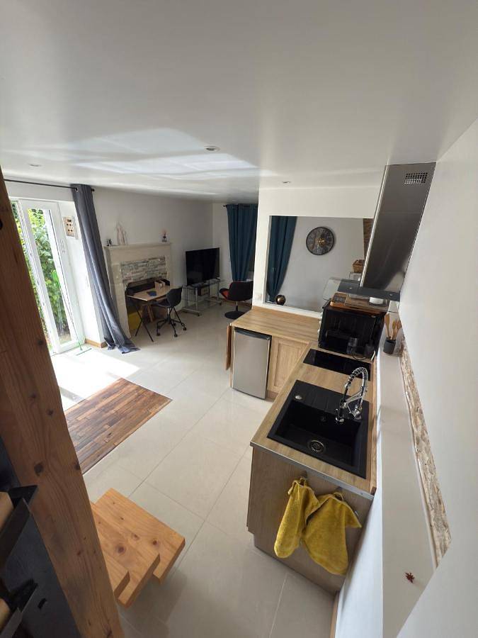 Location de vacances pour 4 personnes, avec terrasse, animaux acceptés à Vendeuvre-du-Poitou - 3