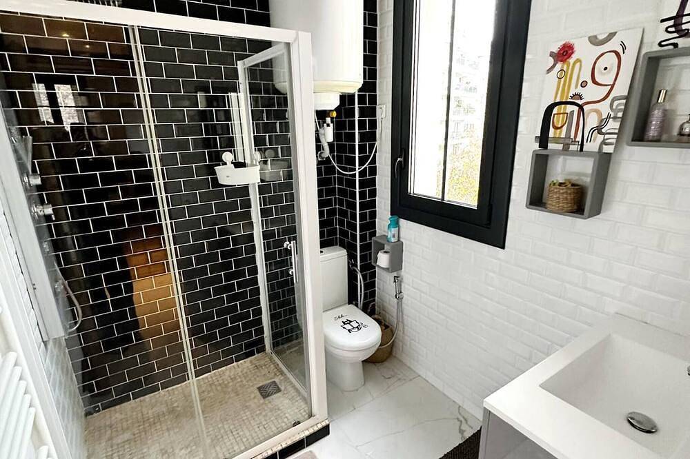 Entire apartment, Charming cozy studio in Puteaux, close to La Défense in Puteaux, Hauts-de-Seine