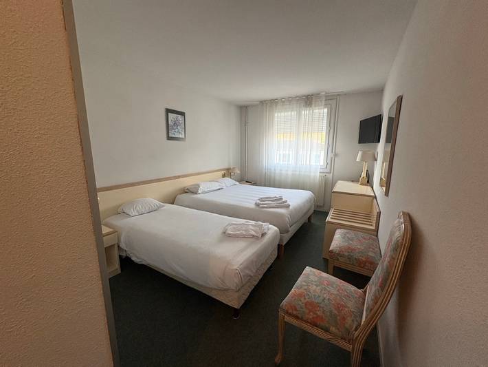 Chambre pour 3 personnes, avec jardin