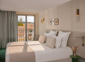 Hôtel pour 4 personnes, avec terrasse dans Office De Tourisme D Aix En Provence