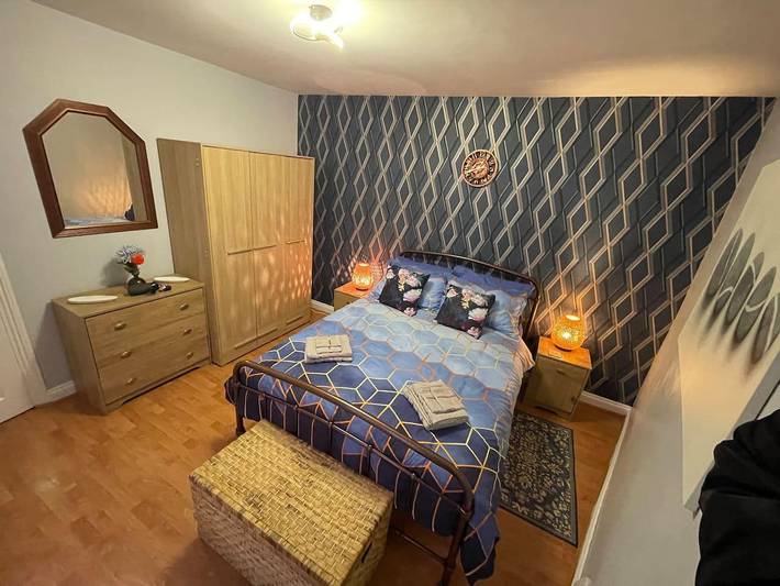 Holiday rental for 7 people in Swindon