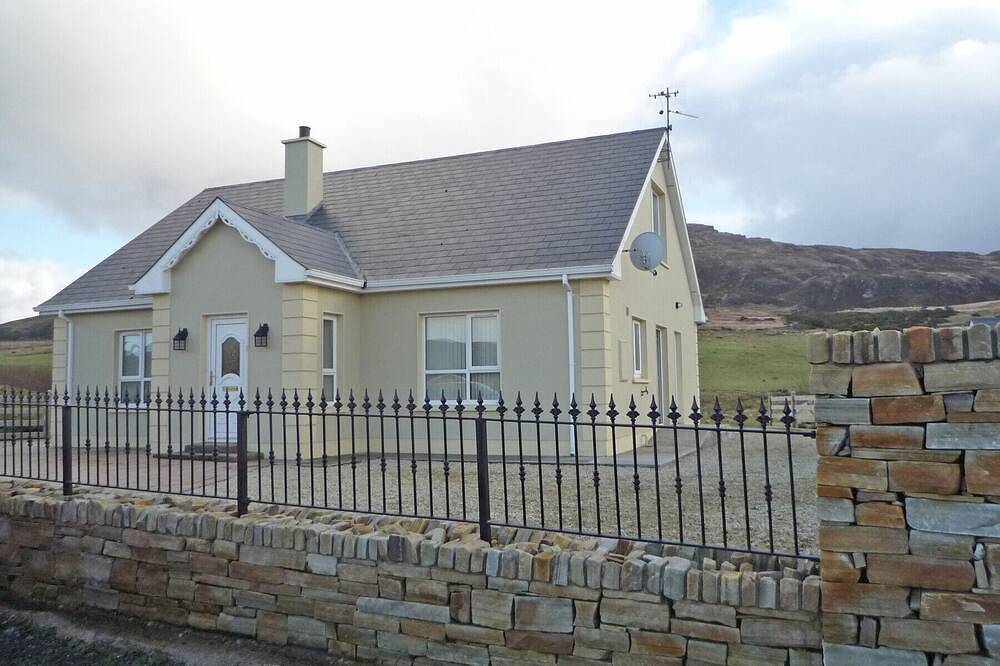 Harefield Holiday Home in Largymore ED, Donegal