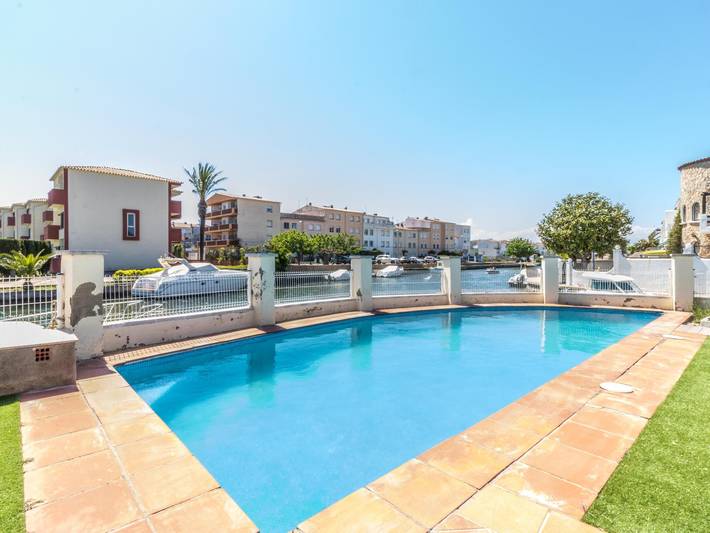 Ferienhaus für 10 Personen, mit Pool und Garten sowie Meerblick, kinderfreundlich in Empuriabrava - 2