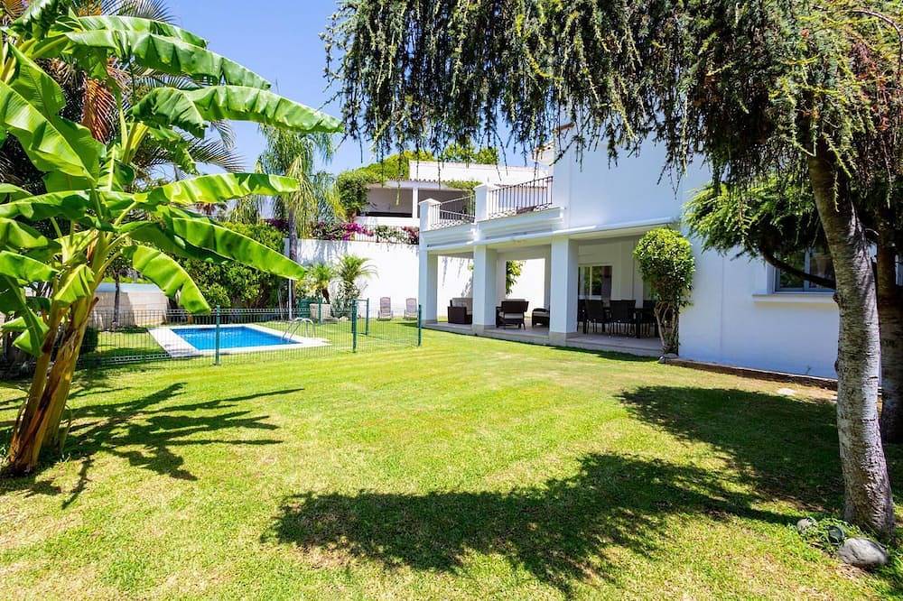 Luxury villa in the center of Marbella in Marbella Centre, Marbella