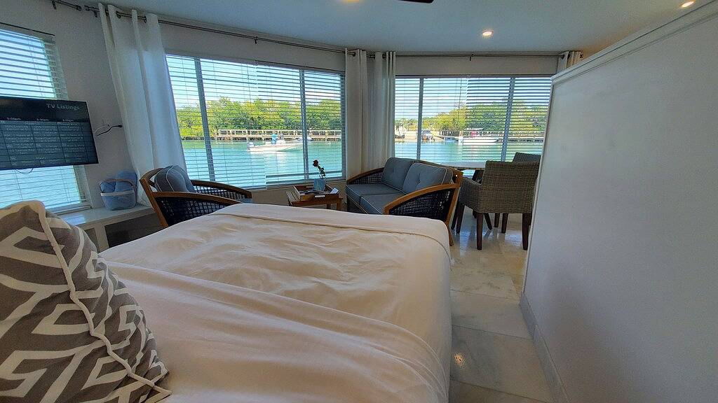 Waterfront Boathouse One Room Bungalow with Private Beach Access in Nokomis Beach, Siesta Key