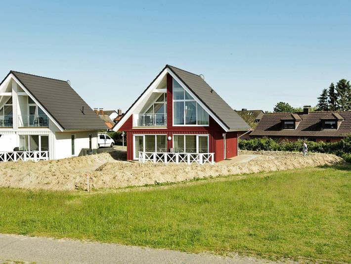 Ferienhaus für 8 Personen, mit Balkon und Whirlpool sowie Terrasse und Sauna in Wendtorf - 4