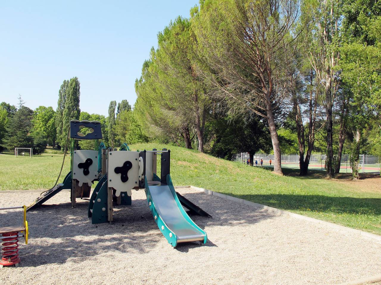 Ganze Wohnung, Domaine de Château Laval in Gréoux-les-Bains, Regionaler Naturpark Verdon