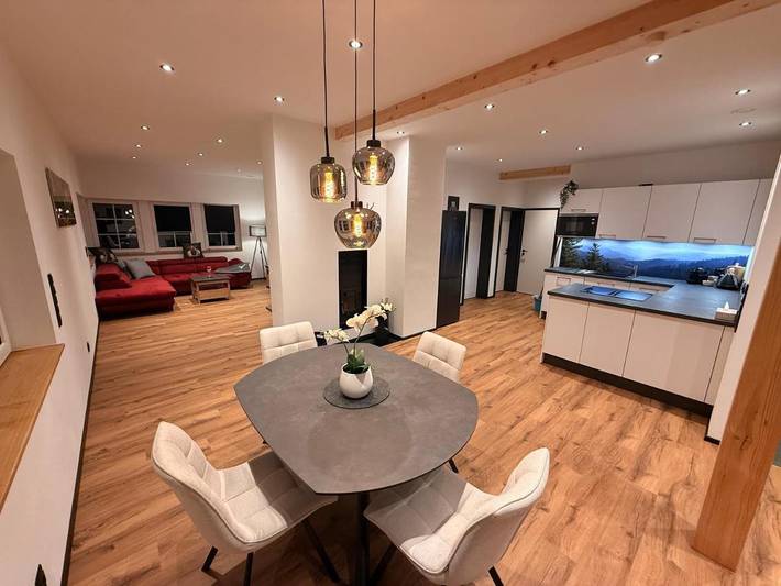 Gîte pour 5 personnes, avec Jacuzzi et Terrasse ainsi que Sauna et Vue dans Gutach
