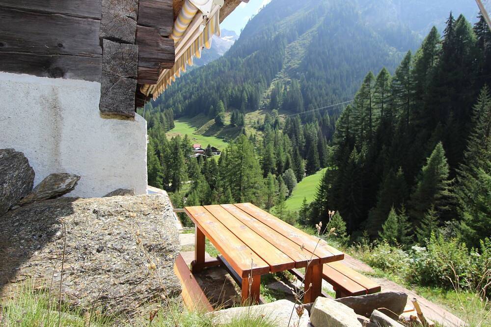 Chalet im Binntal-Langtal mit Garten in Grengiols, Östlich Raron