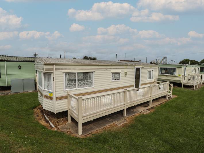 Caravan for 4 people, with terrace in Ingoldmells