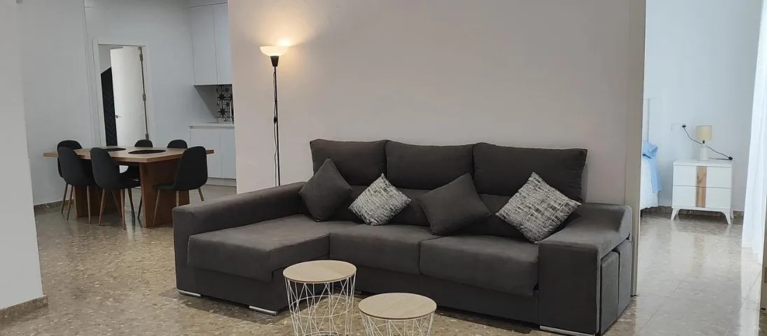 Apartamento de vacaciones para 4 personas, con vistas y terraza - 1