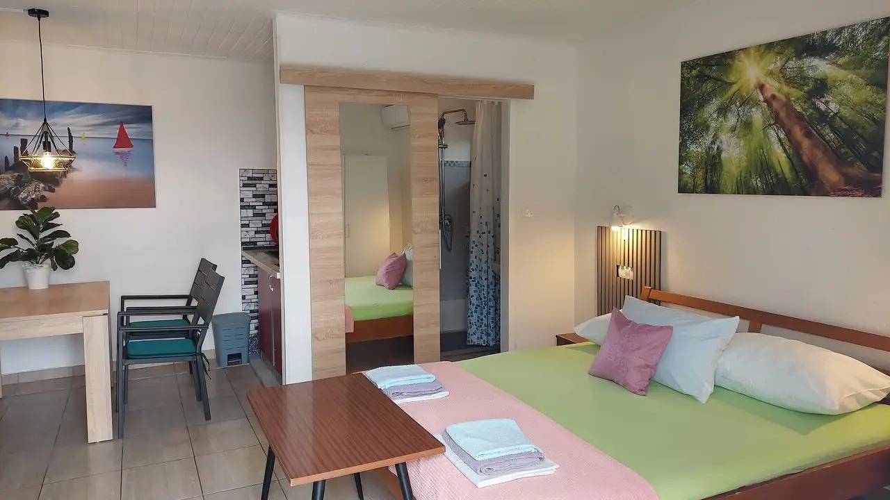 Appartamento vacanze a Duće a partire da 94€ a notte
