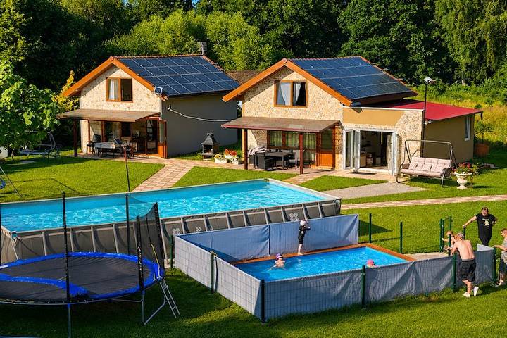 Ferienhaus für 6 Personen, mit Terrasse und Garten sowie Pool in Polen