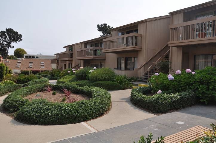 Gîte pour 2 personnes, avec balcon et piscine à Monterey - 2