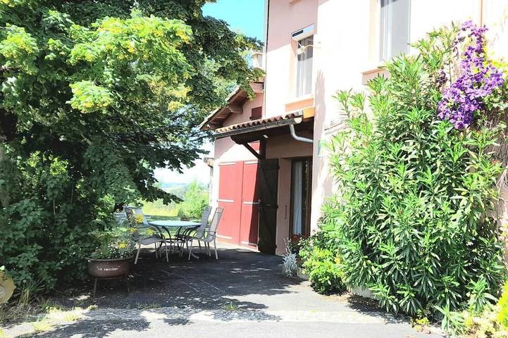 Location de vacances pour 4 personnes, avec jardin, animaux acceptés à Labastide-de-Lévis