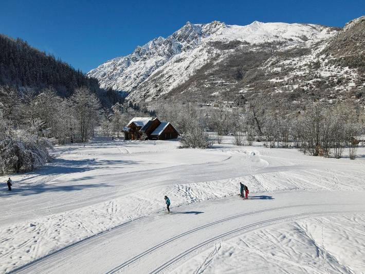 Chalet pour 12 personnes, avec jacuzzi, adapté aux familles en Provence-Alpes-Côte d'Azur - 4
