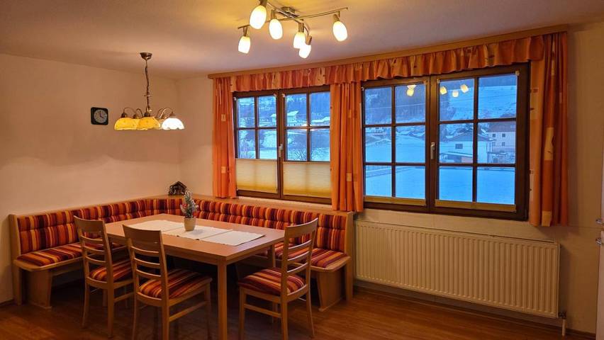 Ferienwohnung für 8 Personen, mit Garten und Ausblick