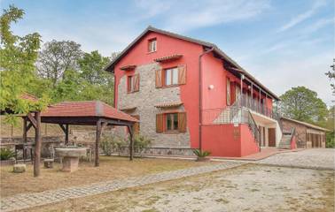 Ferienhaus für 15 Personen, mit Terrasse und Pool, mit Haustier in Kalabrien