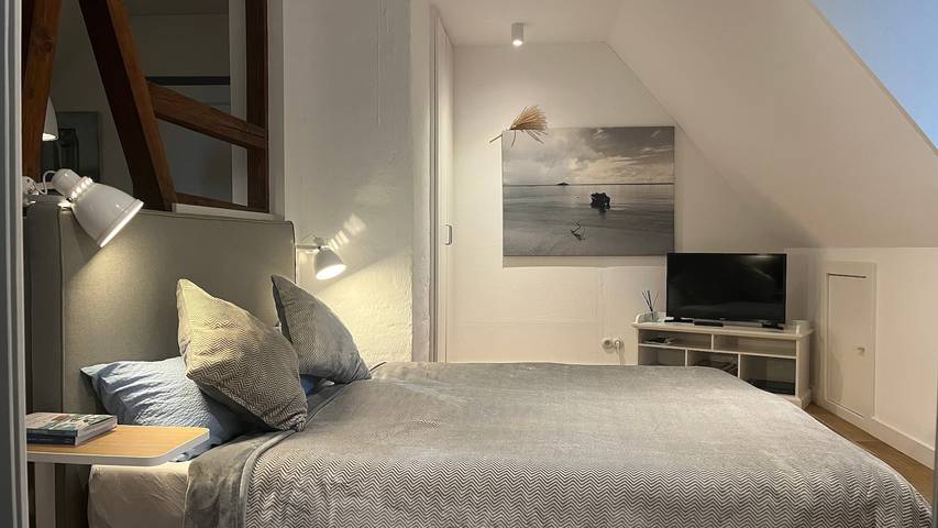 Ganze Wohnung, Ferienwohnung 'Dachgeschoss Mit Galerie' mit Gemeinschaftsgarten direkt im Grünen in Oldenswort, Eiderstedt
