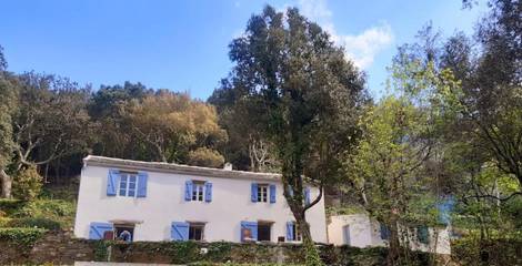 Cottage pour 8 personnes, avec jardin et vue à Luri