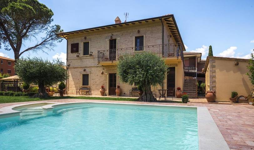 Maison d’hôte pour 2 personnes, avec piscine ainsi que vue et jardin, animaux acceptés